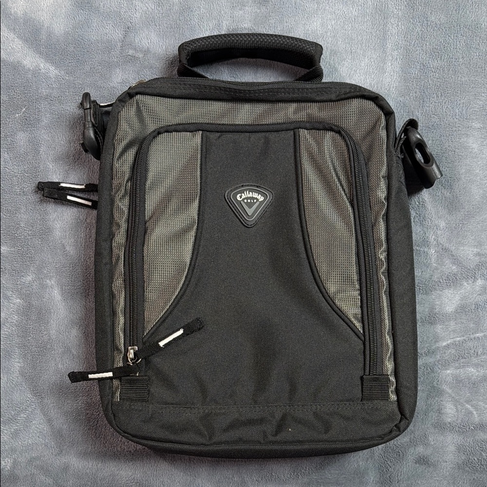 Ogio Callaway Golf laptop bag new condition black and gray in color